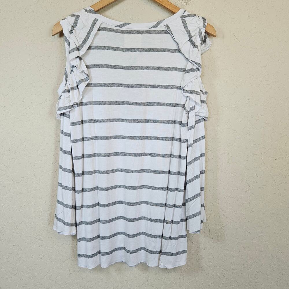 Chaser Striped White Gray Long Sleeve Cold Shoulder Top Women's Medium Casual - Picture 3 of 7